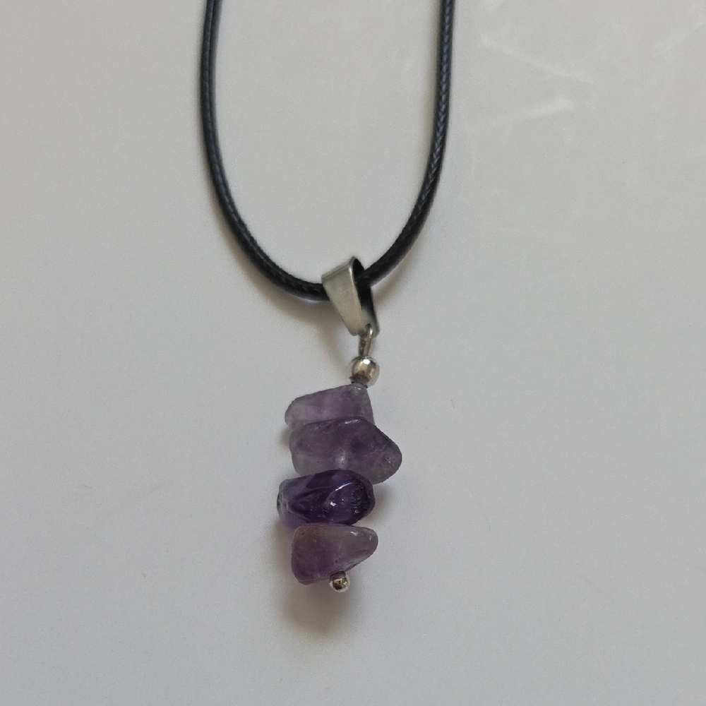 Elegant Purple Stone Pendant Necklace